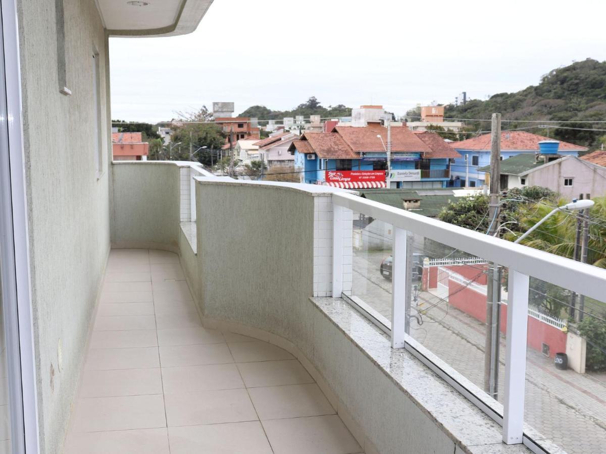 Res. Antonio Pinheiro. Apartamento Com 2 Dormitorios. Bombinhas Kültér fotó